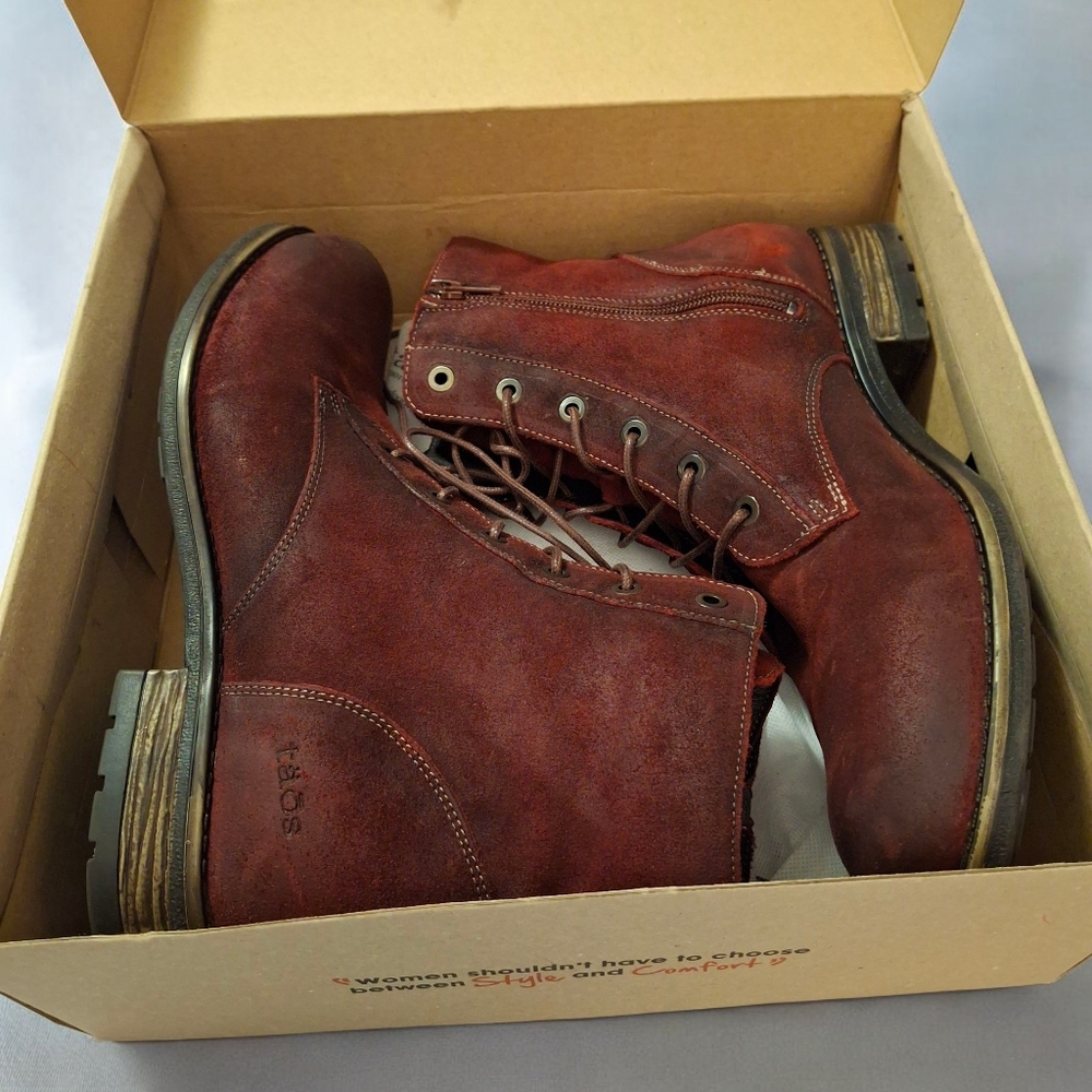 Taos Footwear Women's Combat Boots - Deep Red - Picture 2 of 16
